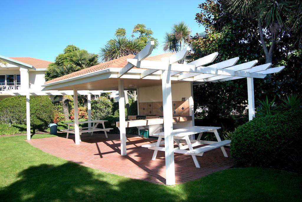 Pacific Palms Resort Papamoa Exteriör bild